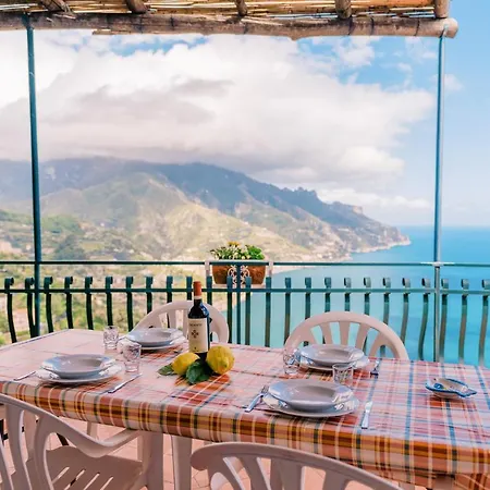 شقة Loggetta 17 *