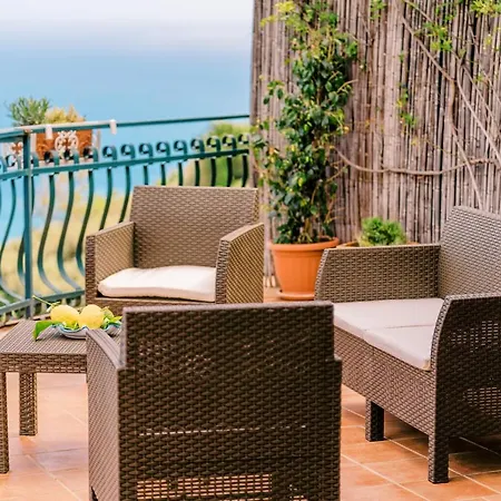 Loggetta 17 شقة *